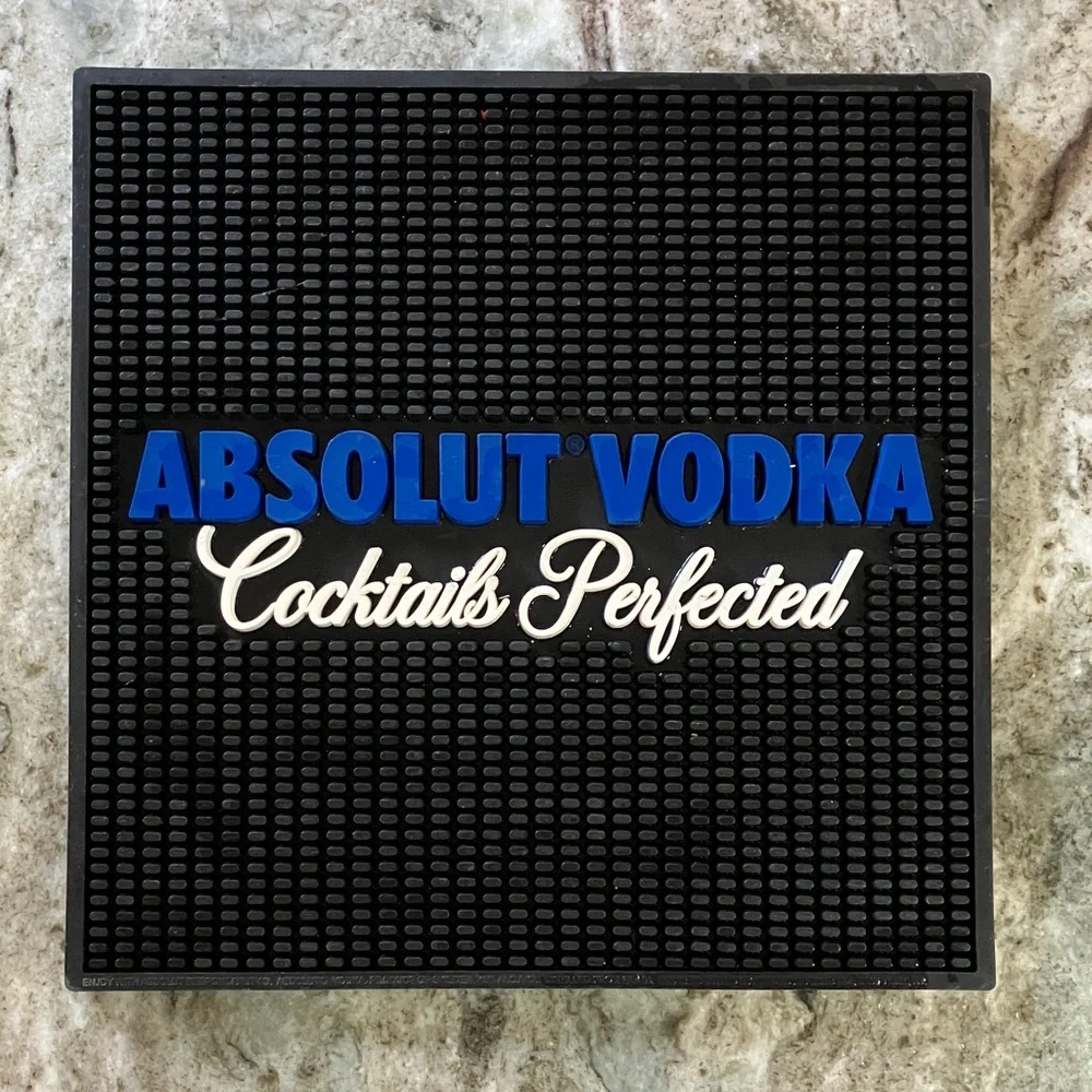 Absolut Vodka Cocktails Perfected’ Bar / Spill Mat
